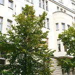 Hotel Kurfuerst Am Kurfuerstendamm Berlin