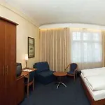 Kurfuerst Am Kurfuerstendamm