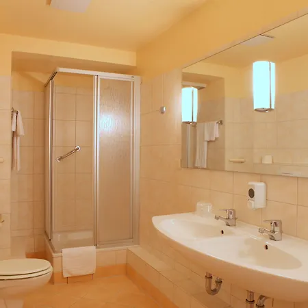 Kurfuerst Am Kurfuerstendamm Szálloda