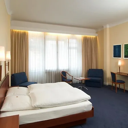 Kurfuerst Am Kurfuerstendamm Szálloda Berlin