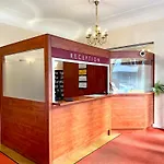 فندق كورفورست أم كورفورستيندام 3*