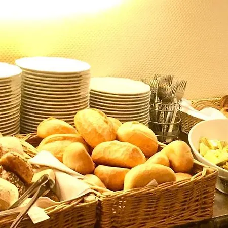 Hotell Kurfuerst Am Kurfuerstendamm