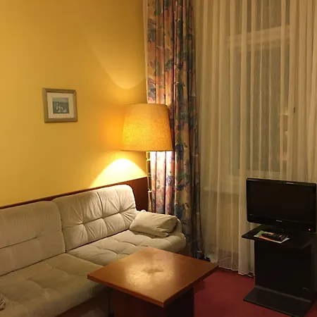 Hotell Kurfuerst Am Kurfuerstendamm Berlin