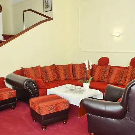 Kurfuerst Am Kurfuerstendamm