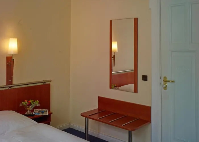 Hotel Kurfuerst Am Kurfuerstendamm