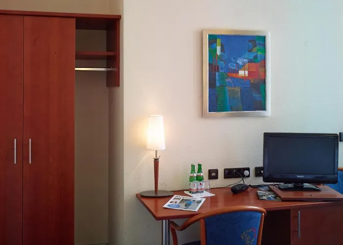 Hotel Kurfuerst Am Kurfuerstendamm Berlijn