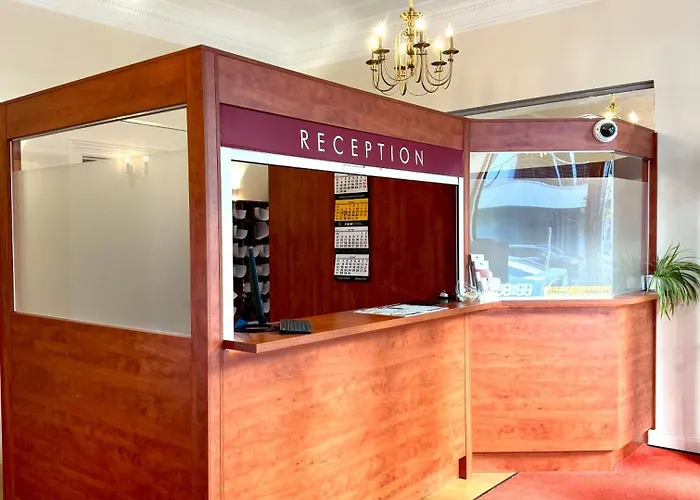 Hotel Kurfuerst Am Kurfuerstendamm 3*