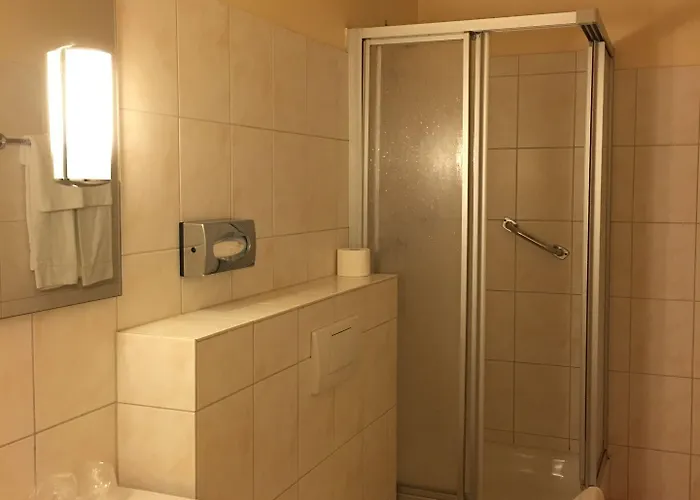 选帝侯大街选民酒店 3*