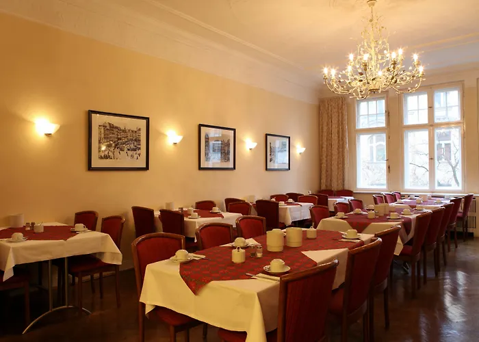 Kurfuerst Am Kurfuerstendamm Hotel 3*