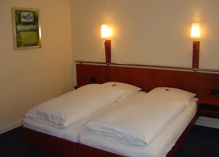 Hotel Kurfuerst Am Kurfuerstendamm 3*