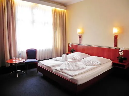 Hotel Kurfuerst Am Kurfuerstendamm