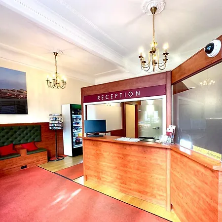 Kurfuerst Am Kurfuerstendamm Hotel 3*