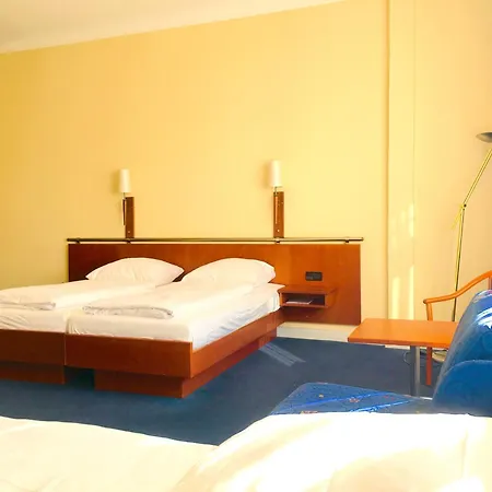 Kurfuerst Am Kurfuerstendamm