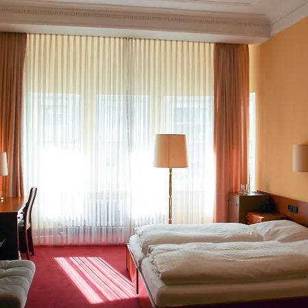 Kurfuerst Am Kurfuerstendamm Hotell