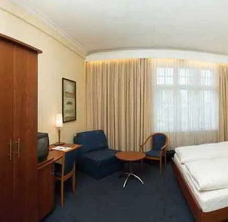 Kurfuerst Am Kurfuerstendamm