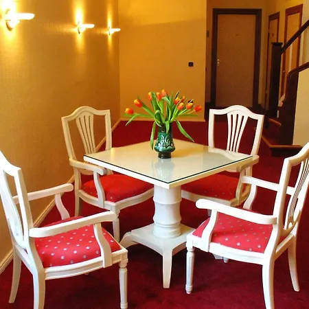 Hotell Kurfuerst Am Kurfuerstendamm 3*